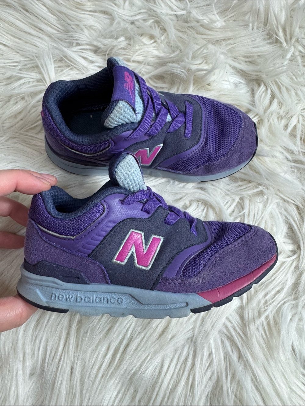New Balance Kids Purple and Pink Sneakers US 10
